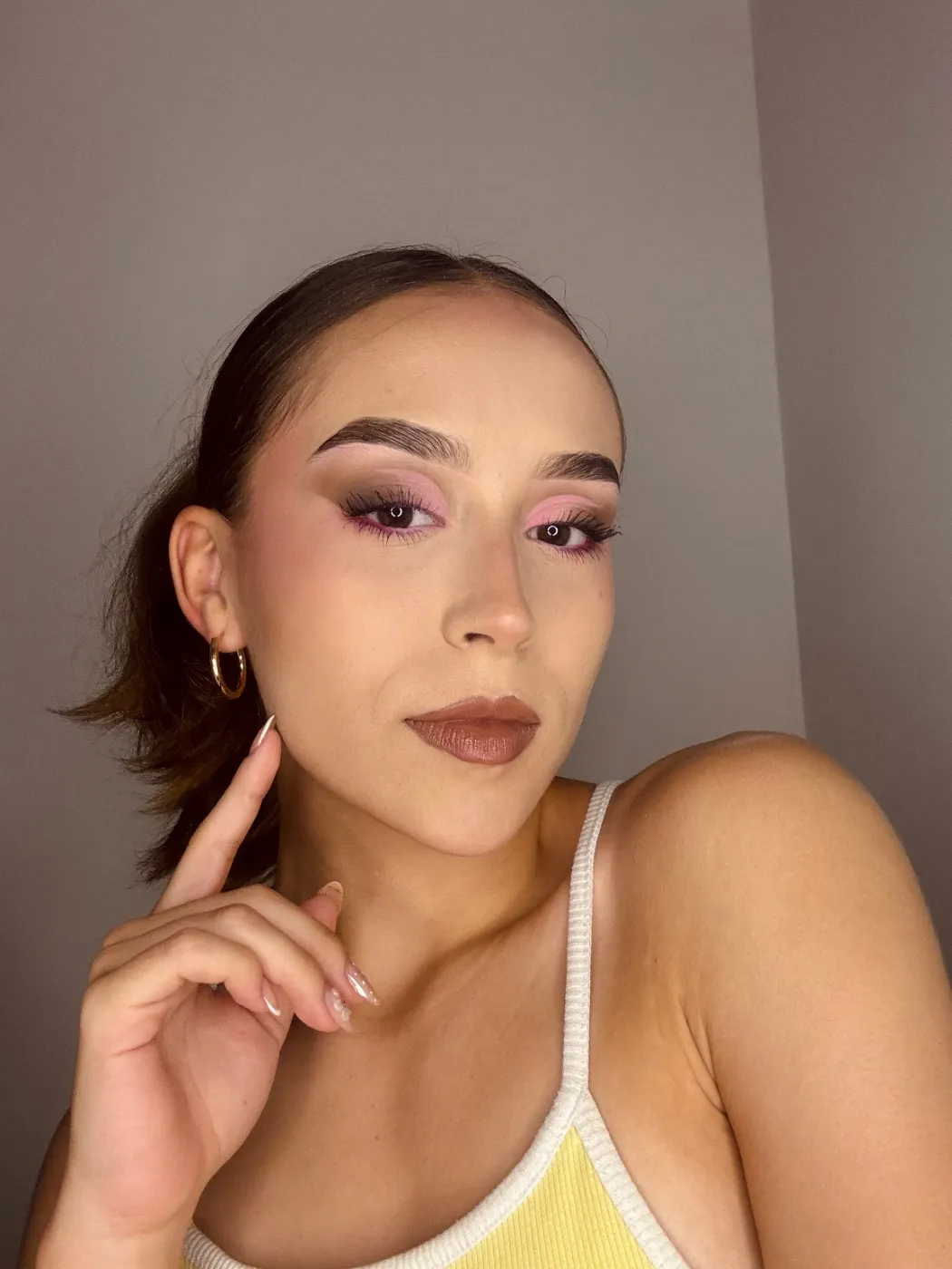 Maquillaje romántico en tonos rosados 🌷 — foto 3
