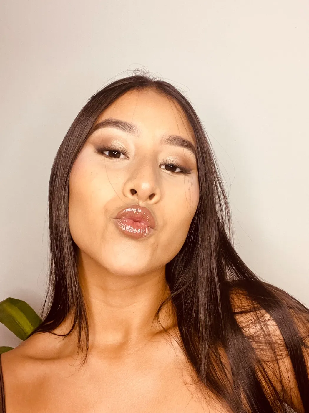 Maquillaje en tonos cálidos & Piel Radiante 🌙 — foto 2