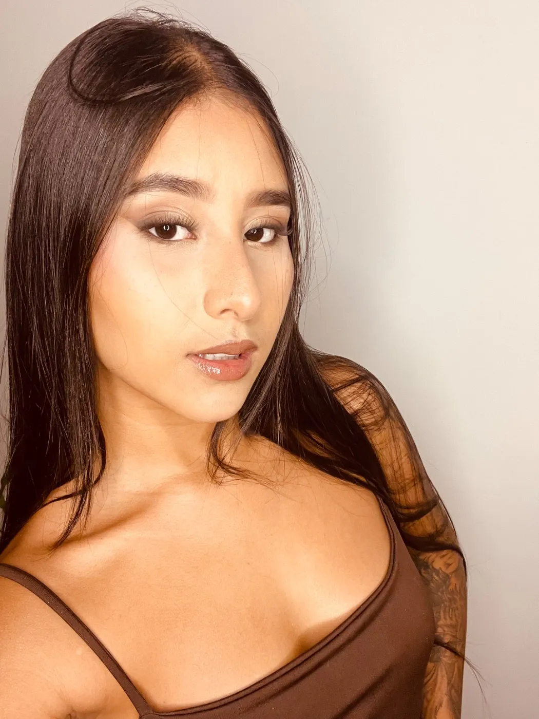 Maquillaje en tonos cálidos & Piel Radiante 🌙 — foto 3